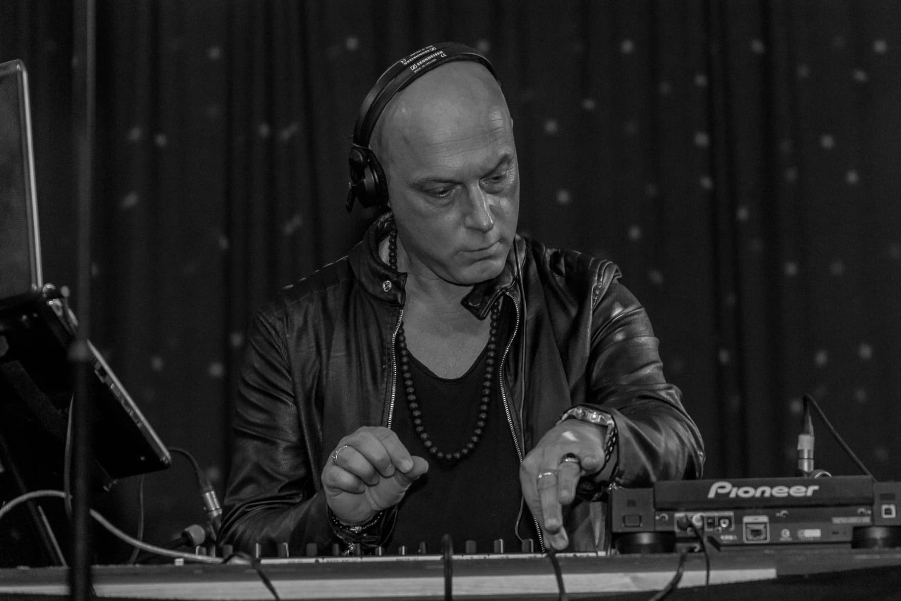 DJ Leon El Ray | Entertainer | Magazin Zürich
